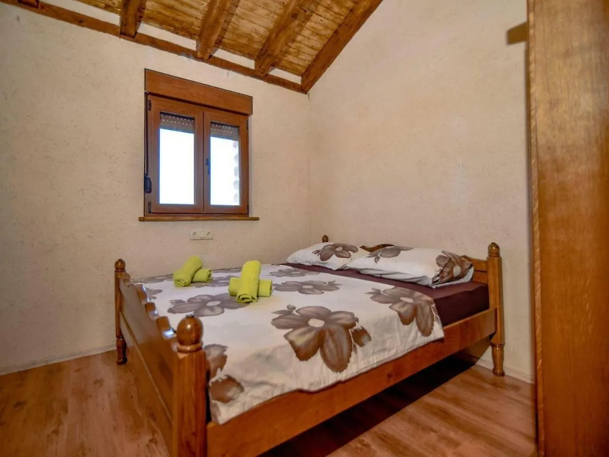 הוילה Stankovci  Haus-Anita-2-Mit-Pool-Fur-8-Personen